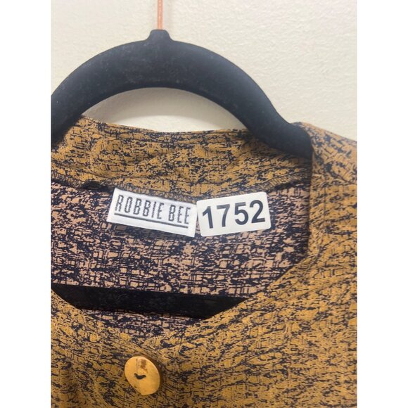 Vintage Robbie Bee Cropped Button-Up Shirt With Safari Animal Print - Picture 8 of 9